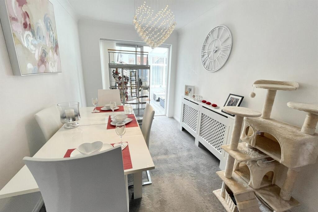 Additional image 5 of Castledean