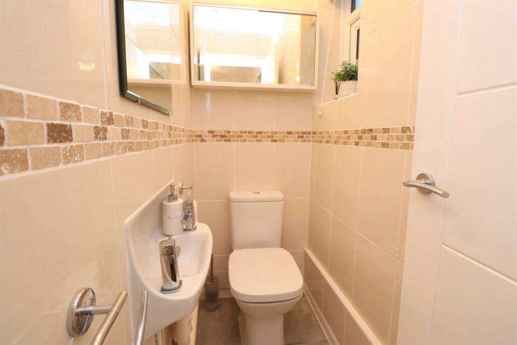 Additional image 10 of Sea Road, Barton On Sea, Hampshire, BH25