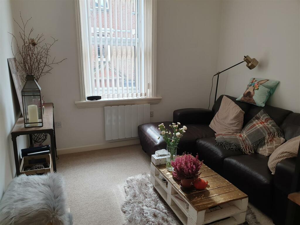 Additional image 6 of 6 MONTHS ONLY