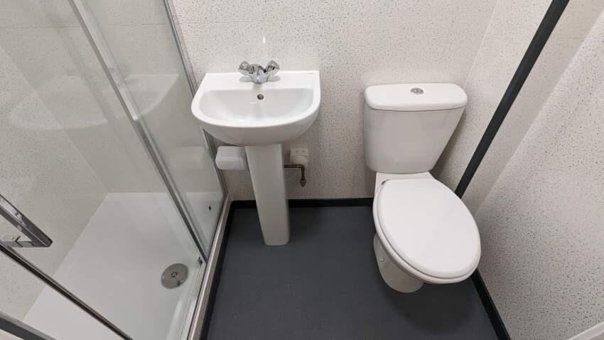 Additional image 4 of HOLLAND ROAD CLOSE TO PALMEIRA SQUARE