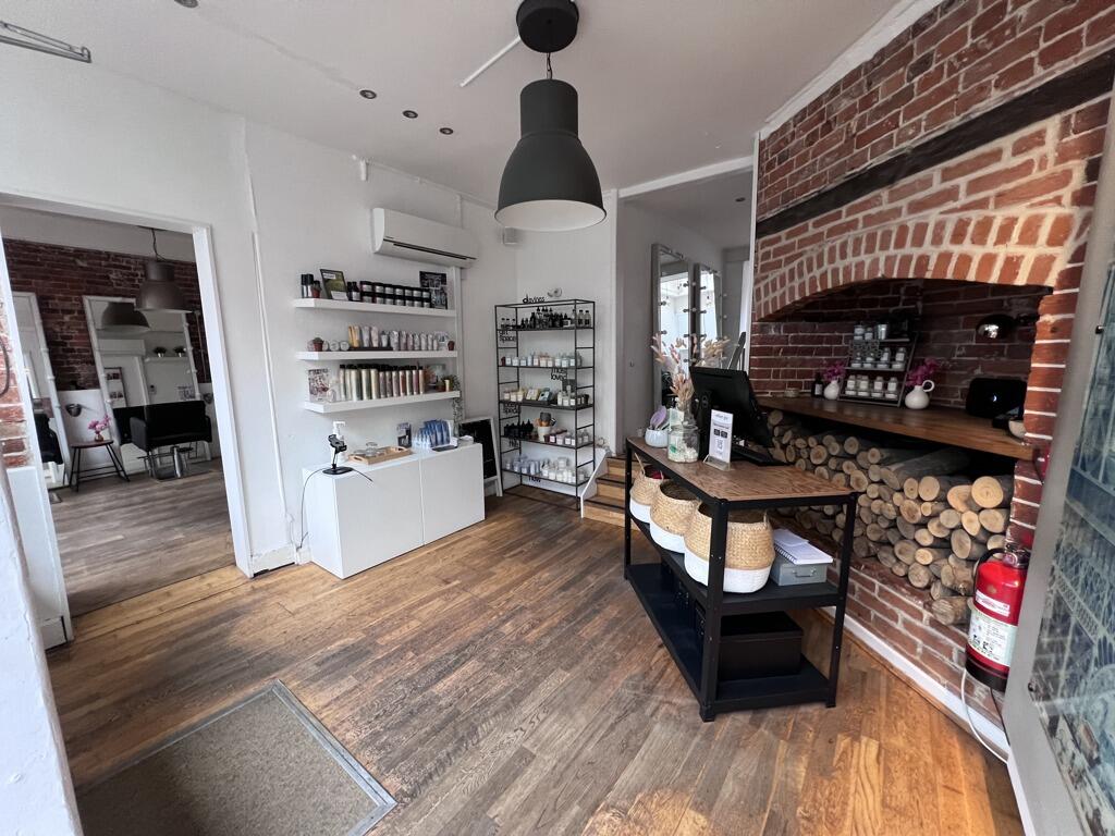 Additional image 2 of 37 High Street, Ringwood, Hampshire, BH24 1AD