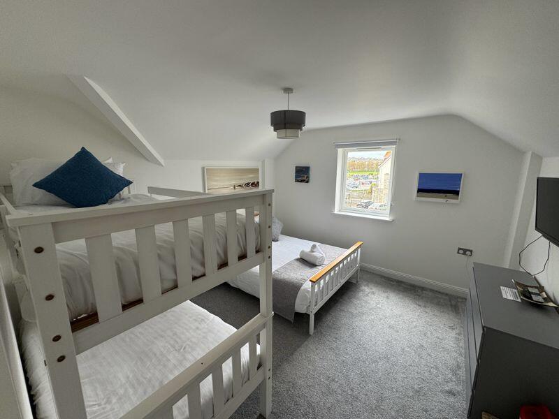 Additional image 23 of PRIME PENTHOUSE APARTMENT 5 MINS TO BEACH & TOWN WITH PARKING