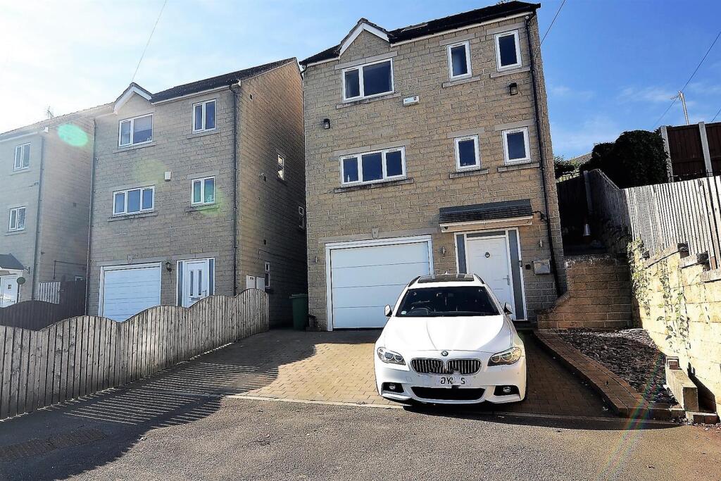 Additional image 42 of Pepper Hill, Cleckheaton
