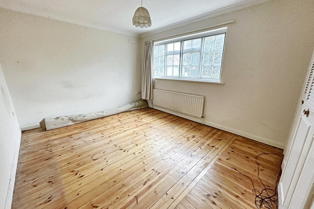 Additional image 10 of Queens Park