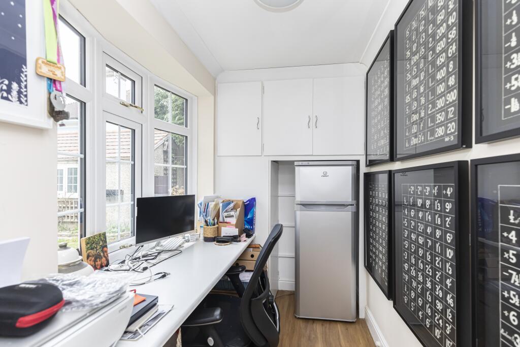 Additional image 11 of 12 De Mauley Road, Canford Cliffs, Poole