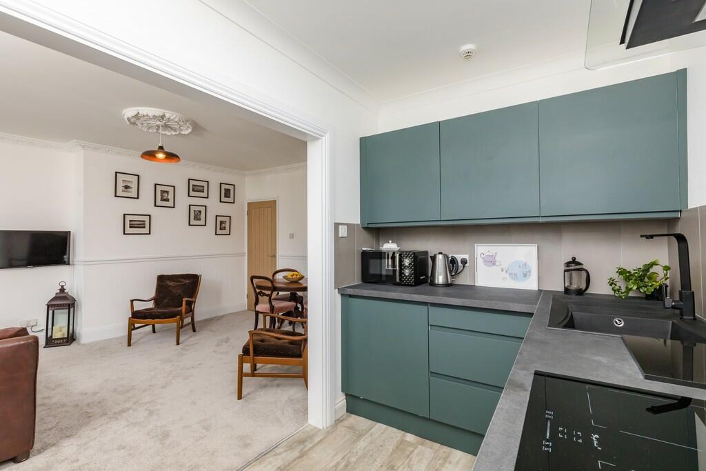 Additional image 2 of Flat 4, 8 Portland Place
