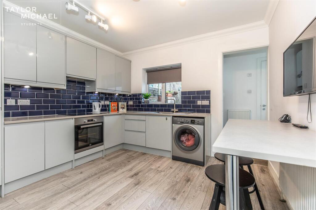 Additional image 11 of Buller Road, Brighton