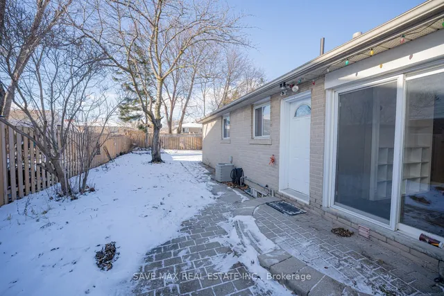 Additional image 32 of 102 SUTHERLAND Ave
