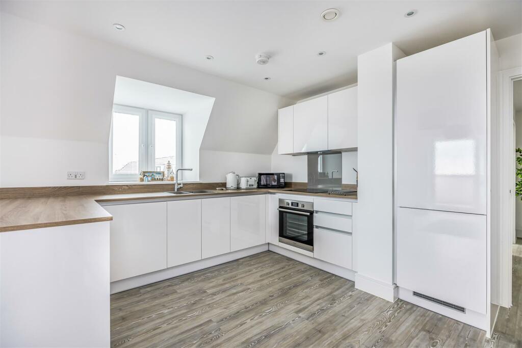 Additional image 3 of West Cliff Road, Bournemouth