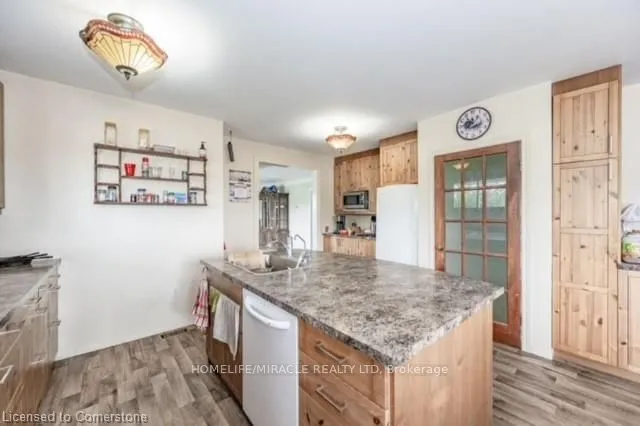 Additional image 9 of 1388 Highway No 6