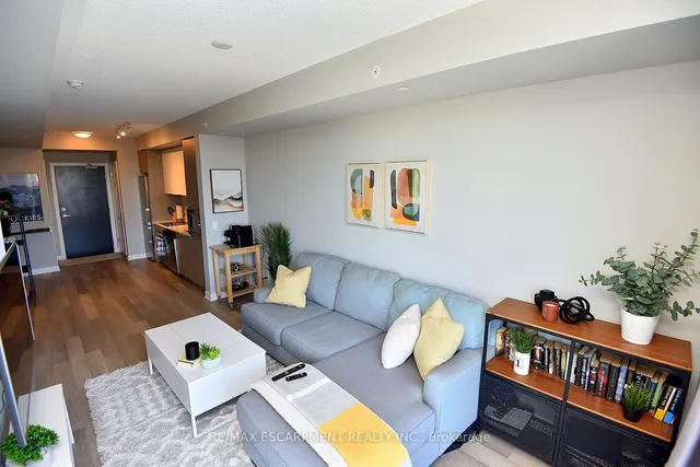 Additional image 6 of 5220 Dundas St Unit D509