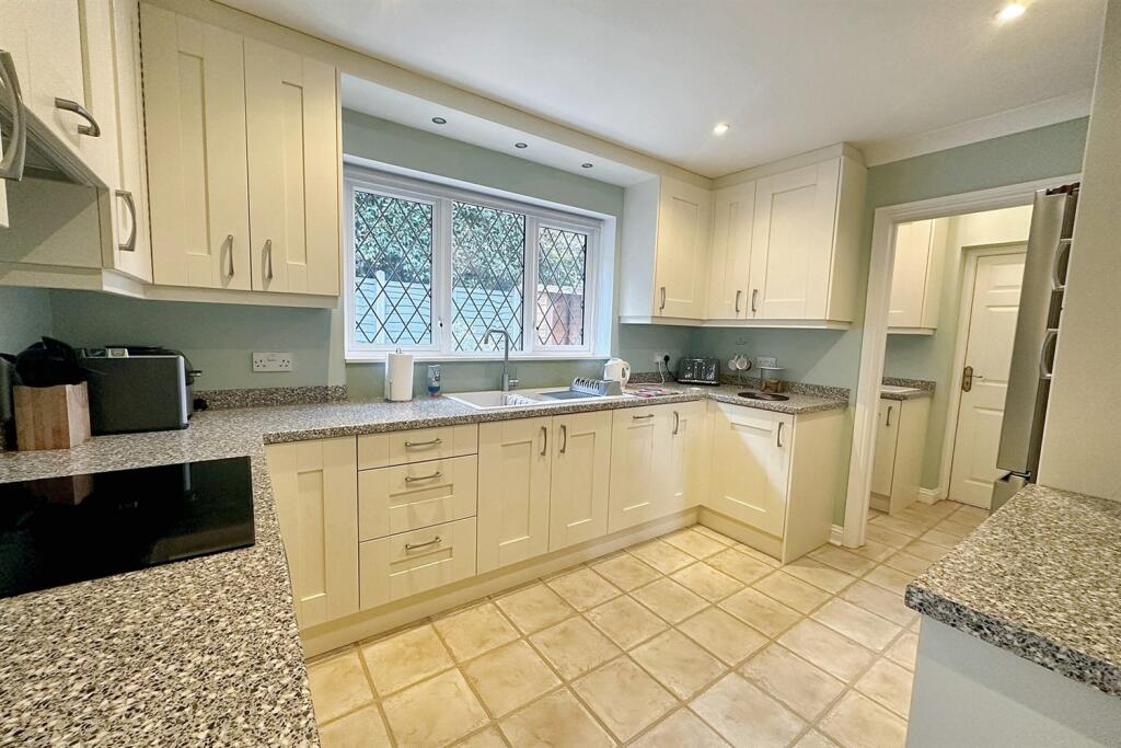 Additional image 6 of Verwood