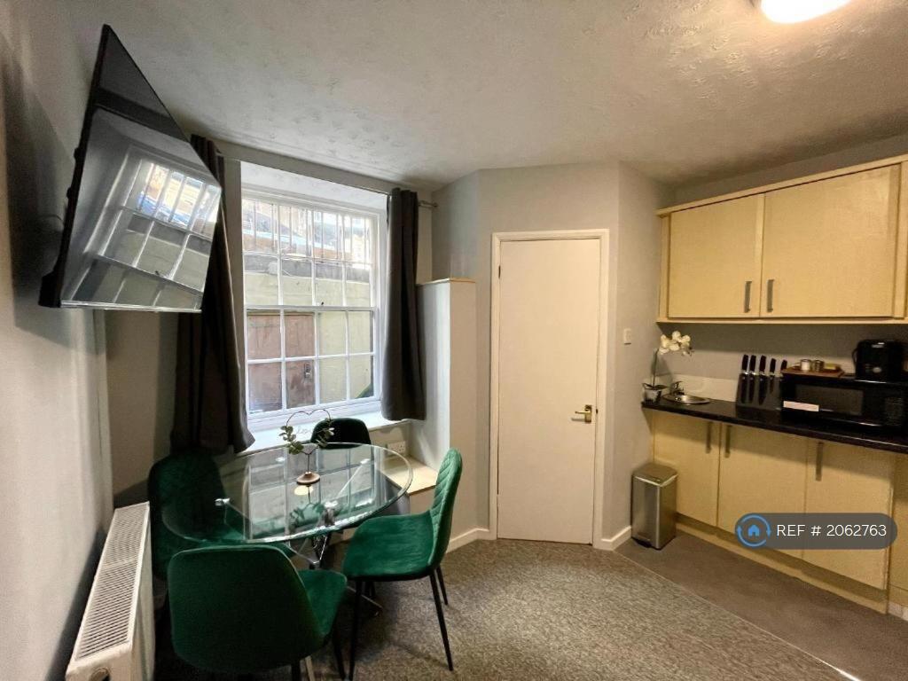 Additional image 6 of Deluxe Hotel Rooms, Brighton, BN3