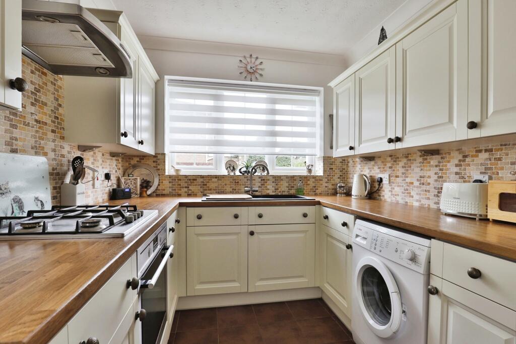 Additional image 19 of Wishart Gardens, MUSCLIFF, bournemouth, Dorset, BH9