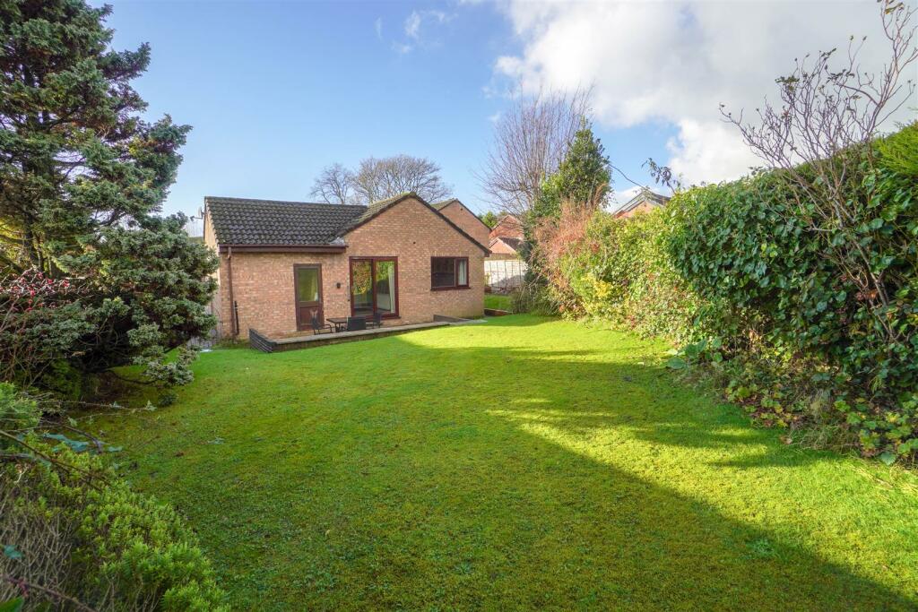 Additional image 18 of Churnet Close, Westhoughton, Bolton