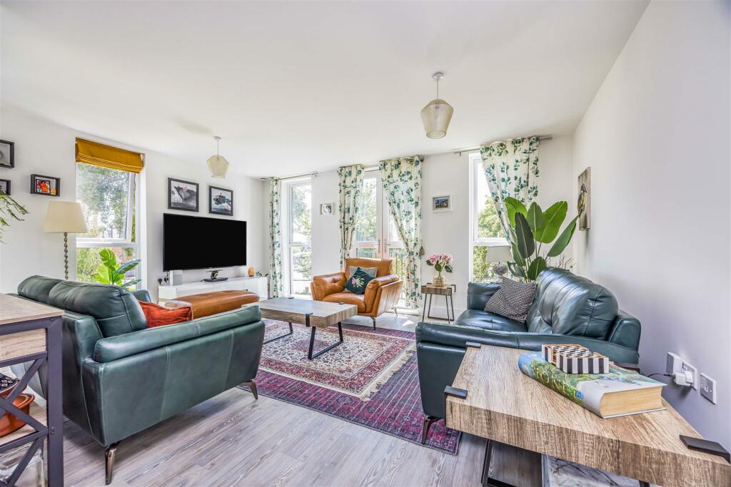 Additional image 5 of West Cliff Road, Bournemouth