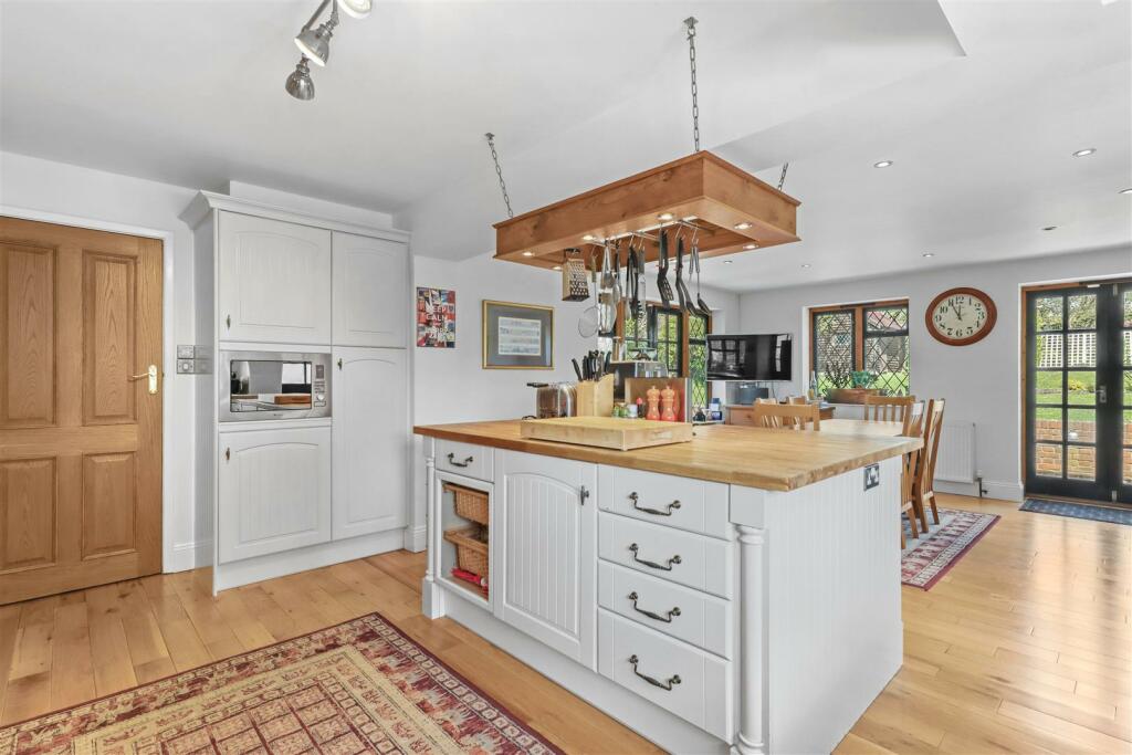 Additional image 18 of Sutton Avenue, Seaford