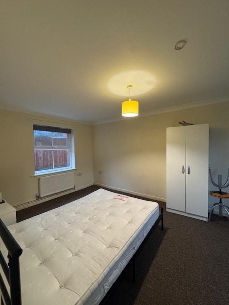 Additional image 9 of House Share in Charminster – Room Available for £595/Month, All Bills Included