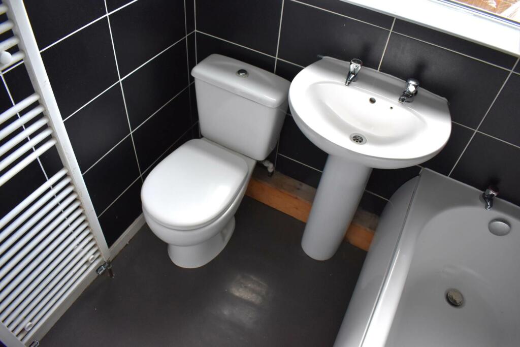 Additional image 11 of Lea Gate Close, Harwood