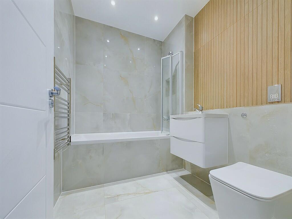 Additional image 7 of Oceanview Heights, Montague Place, Worthing, BN11 3FU