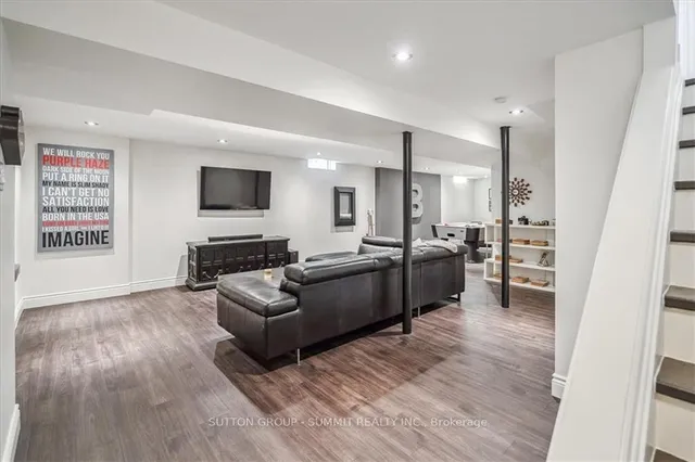 Additional image 23 of 17 Winegarden Tr