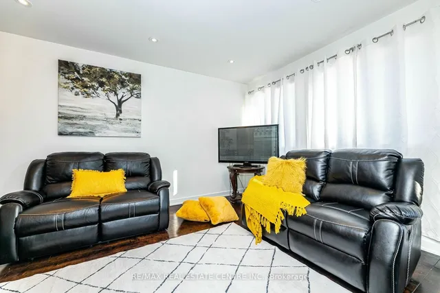 Additional image 6 of 43 Goldenlight Circ