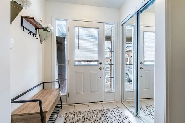 Additional image 4 of 1141 Duignan Cres