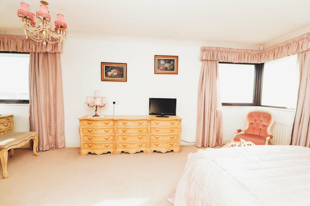 Additional image 19 of Barton Green, Barton on Sea, New Milton, Hampshire, BH25