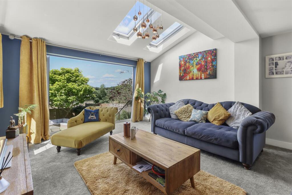 Primary image of Carters Corner, Hailsham