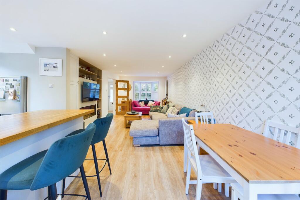 Additional image 23 of Twin Oaks Close, Broadstone, Dorset, BH18