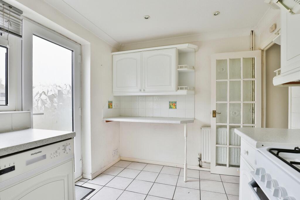 Additional image 6 of Charlton Close, MUSCLIFF, Bournemouth, Dorset, BH9