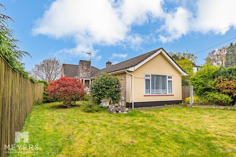 Dorset Avenue, Ferndown