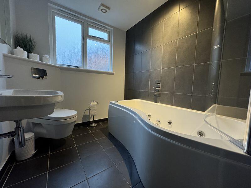 Additional image 8 of Immaculate Town Centre Home on North Street, Wareham