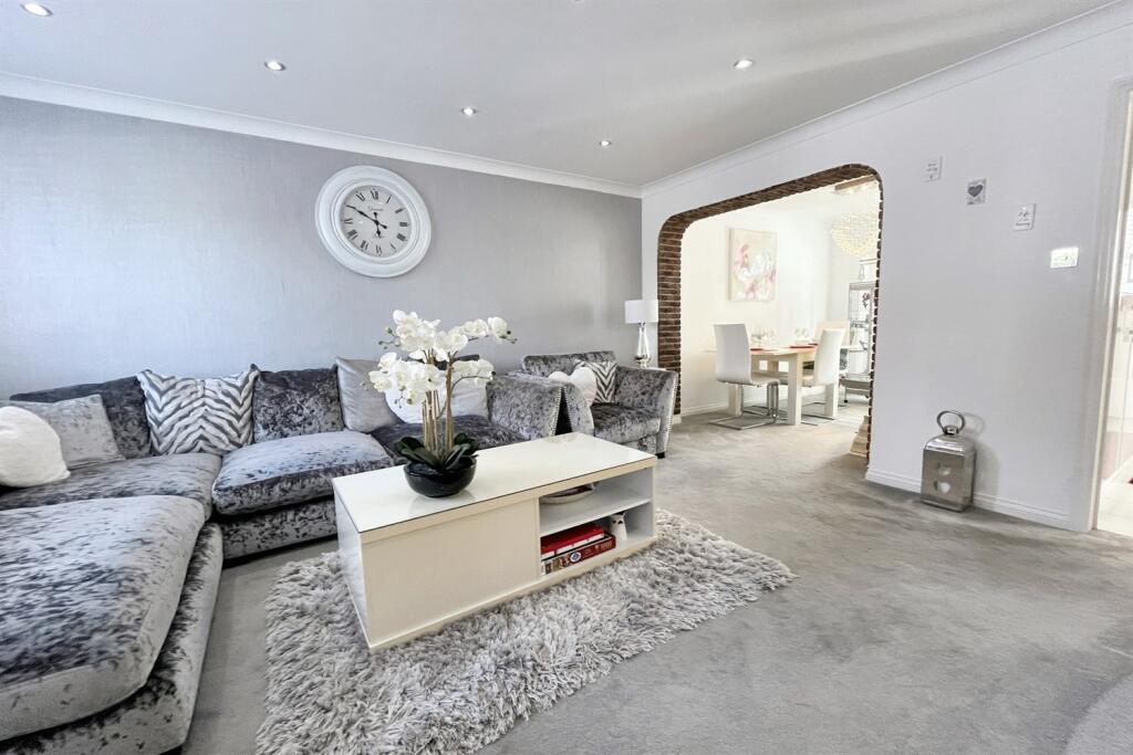 Additional image 2 of Castledean