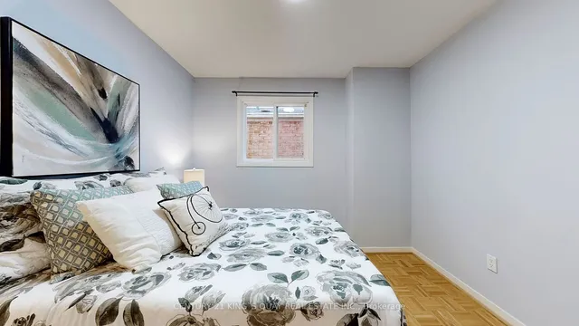 Additional image 28 of 77 Roxanne Cres