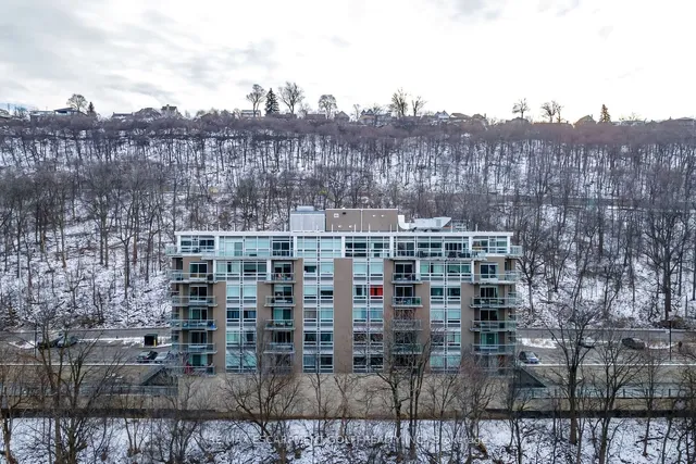 Additional image 28 of 467 CHARLTON Ave Unit 305