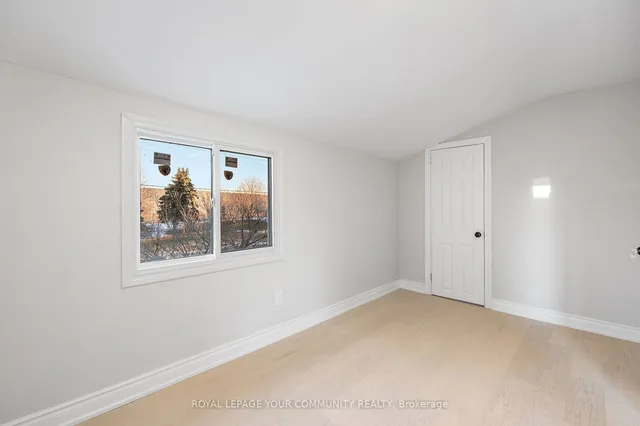 Additional image 20 of 1192 Leaside Rd