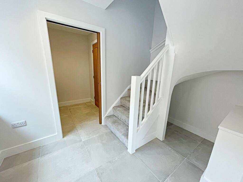 Additional image 7 of Ringwood