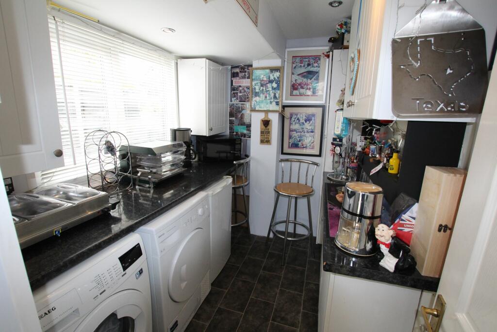 Additional image 12 of Greenacres Drive, Hailsham
