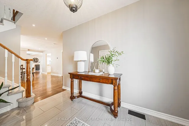 Additional image 4 of 94 Valmont St