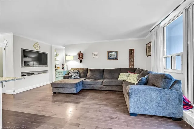 Additional image 12 of 1968 Main St Unit 409