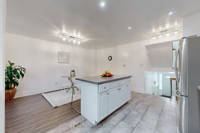 Additional image 11 of 3420 Kingston Rd Unit 5