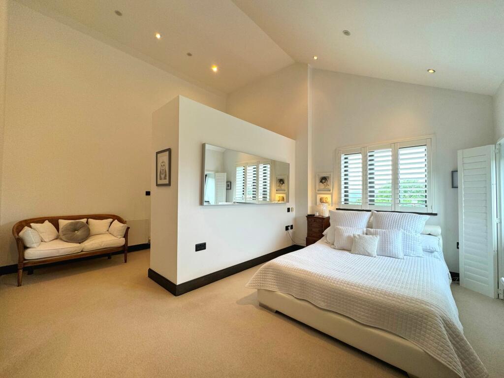 Additional image 23 of Oak Cottage, Top O'th Knotts Farm, off Tottington Rd, Harwood BL2