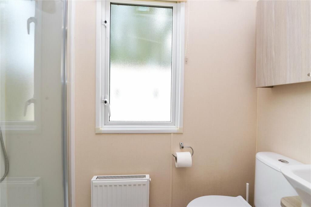 Additional image 10 of Rowan, Hoburne Bashley Holiday Park, New Milton, Hampshire, BH25