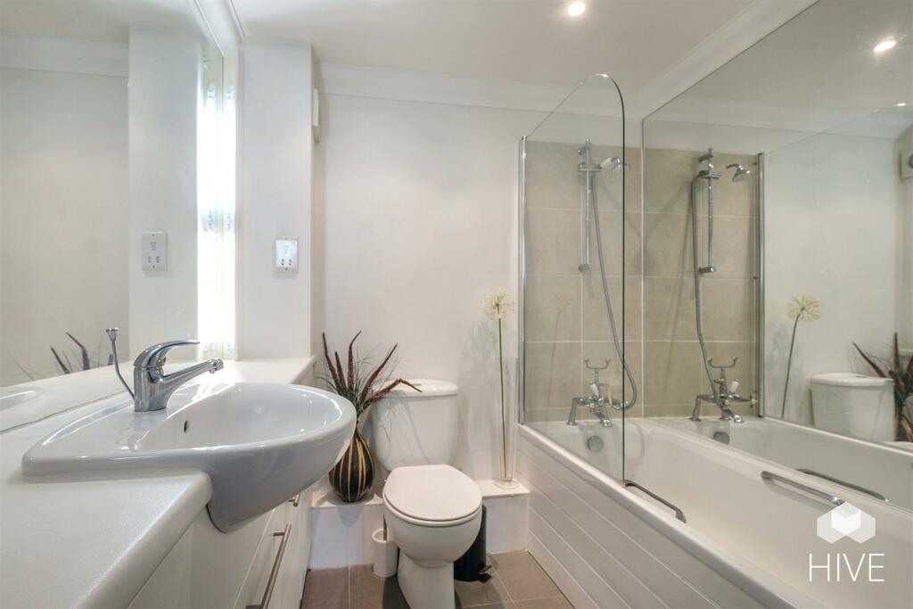 Additional image 14 of West Cliff Gardens, West Cliff, Bournemouth