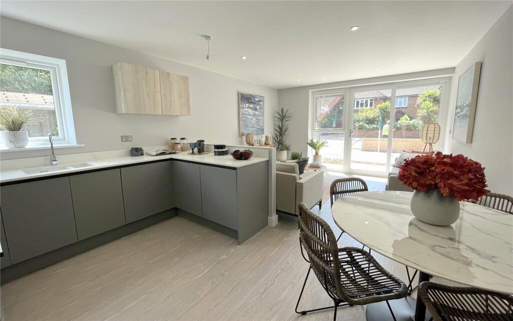 Additional image 2 of Vita Maris, 19-21 Wortley Road, Highcliffe, Dorset, BH23