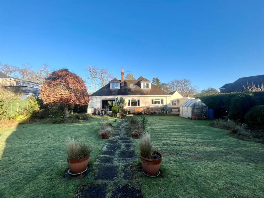 Additional image 18 of Crescent Walk, West Parley, Ferndown