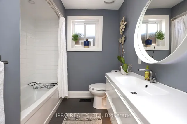 Additional image 13 of 8 Humheller Rd