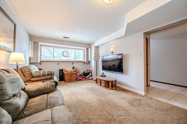 Additional image 27 of 120 Albion Crt