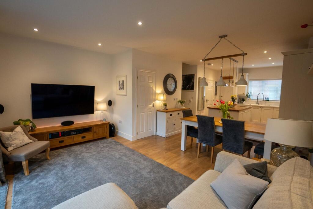 Additional image 5 of Locks Way, Arundel, BN18